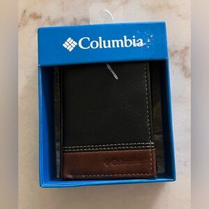Columbia Men's SlimFold Bifold Leather Wallet in Brown/Black W/box |